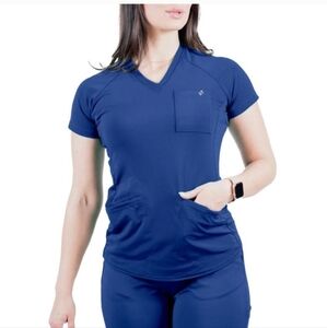 Fit Scrubs Evrpur® Women's "Pocket Plus" Scrub Top